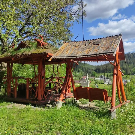 Деревянный коттедж дерев'яний казка Яремча